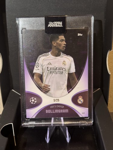 Topps total football 2025 - total,
